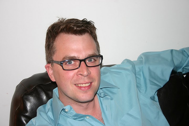 Matthew Putman is the most eclectic guest I have had on Singularity 1 on 1. Matthew is a PhD in applied mathematics and engineering, Professor at Columbia ... - Matthew-Putman