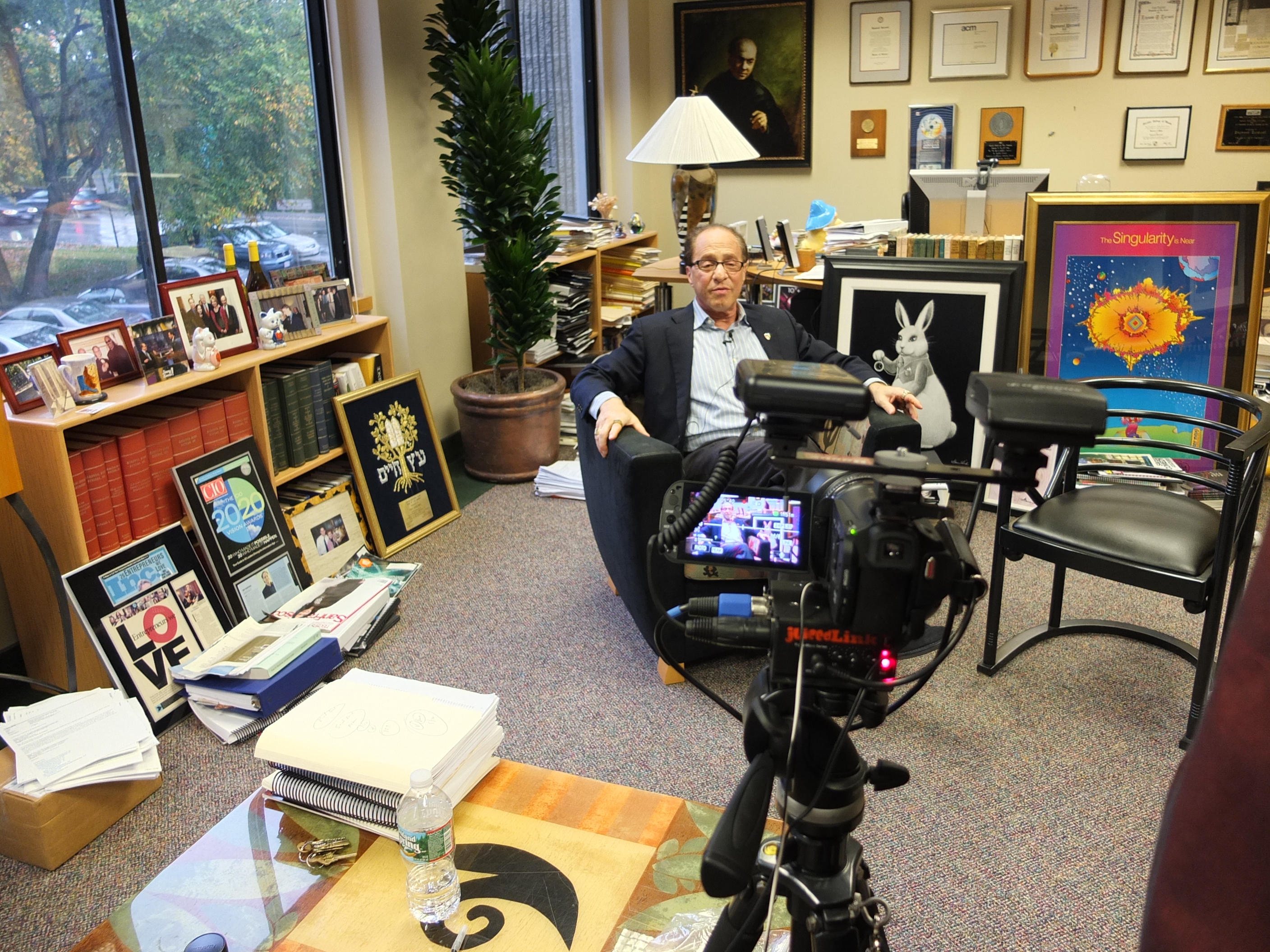 Ray Kurzweil: "I Support Singularity 1 on 1"